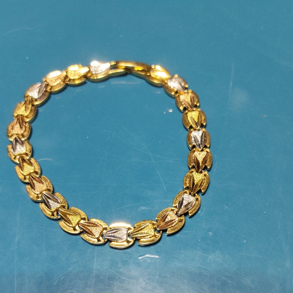 Chic Gold and Silver Leaf Bracelet